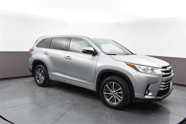 Pre Owned 2017 Toyota Highlander Xle Awd 4d Sport Utility