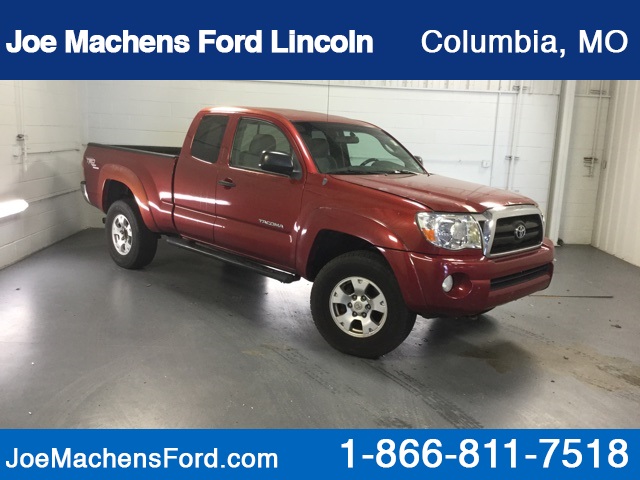 Pre Owned 2005 Toyota Tacoma Prerunner Rwd 4d Access Cab